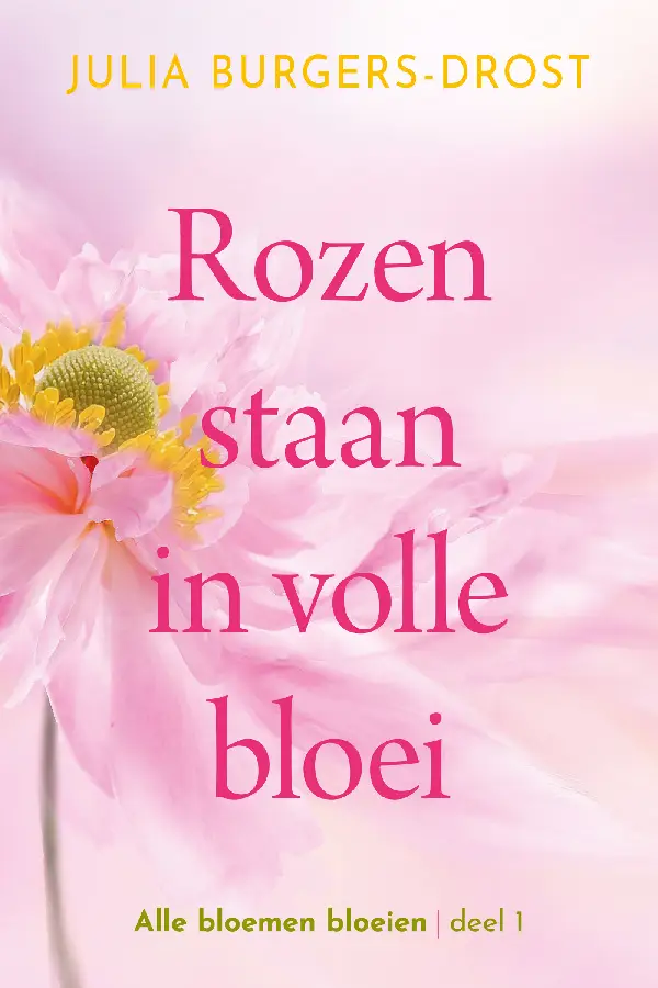 Rozen staan in volle bloei